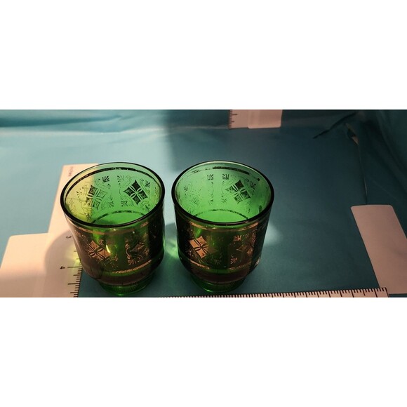 2 Mid-Century Green Glass Shot Glasses – Gold Design Vintage Barware - Picture 1 of 12